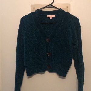 Cute cropped sweater